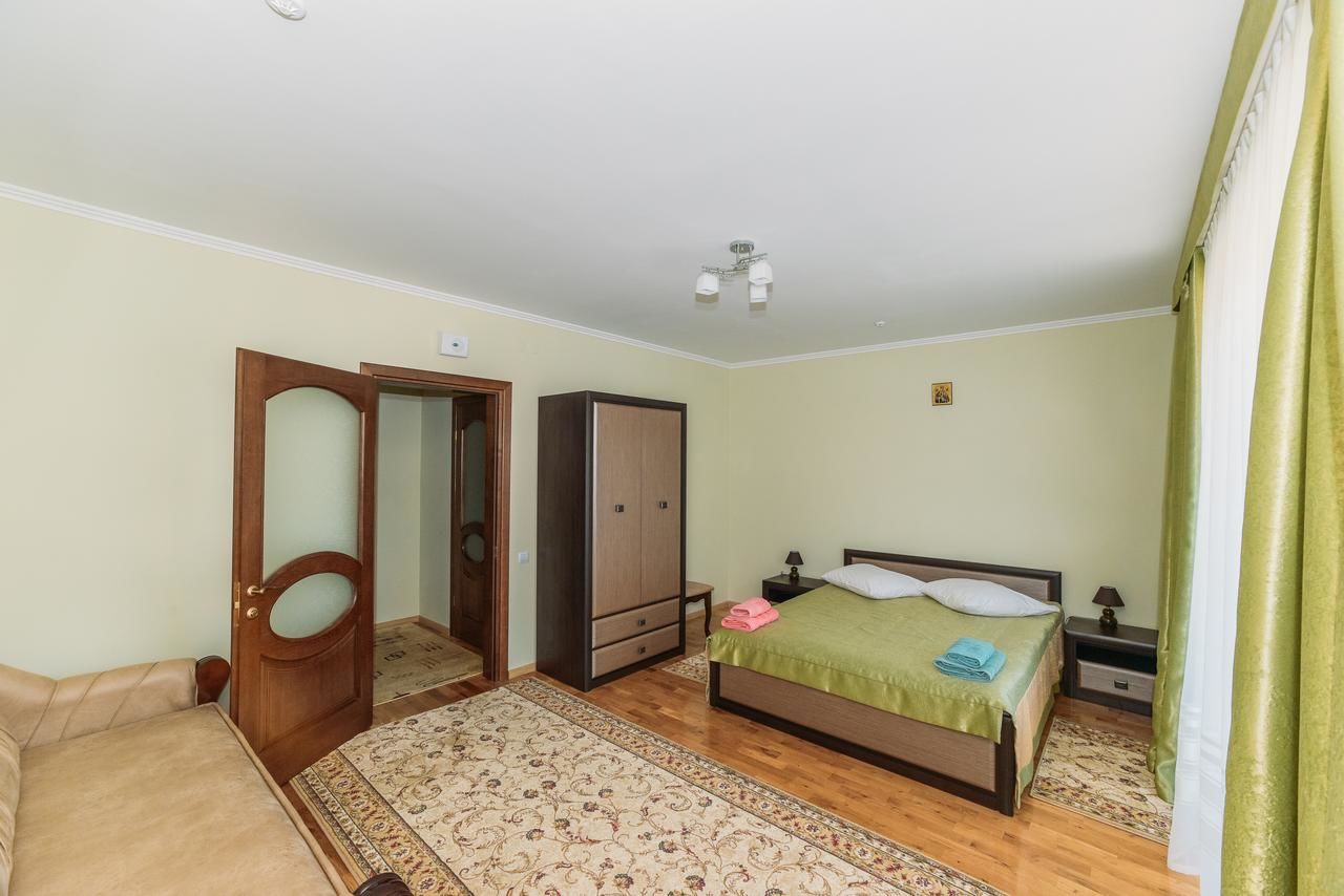 Мини-отель Apartments Sonce Трускавец