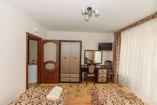 Мини-отель Apartments Sonce Трускавец Двухместный номер с 2 отдельными кроватями-9